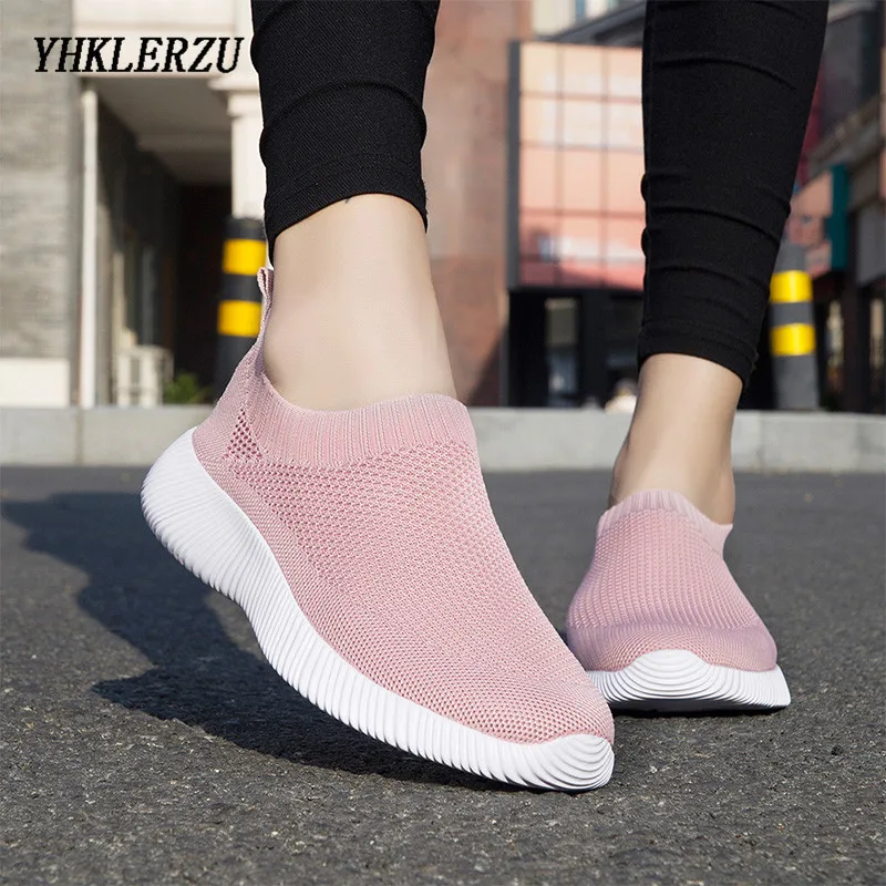 

YHKLERZU Plus Size Breathable Air Mesh Sneakers Women 2019 Spring Summer Slip On Platform Knitting Flats Soft Walking Shoes