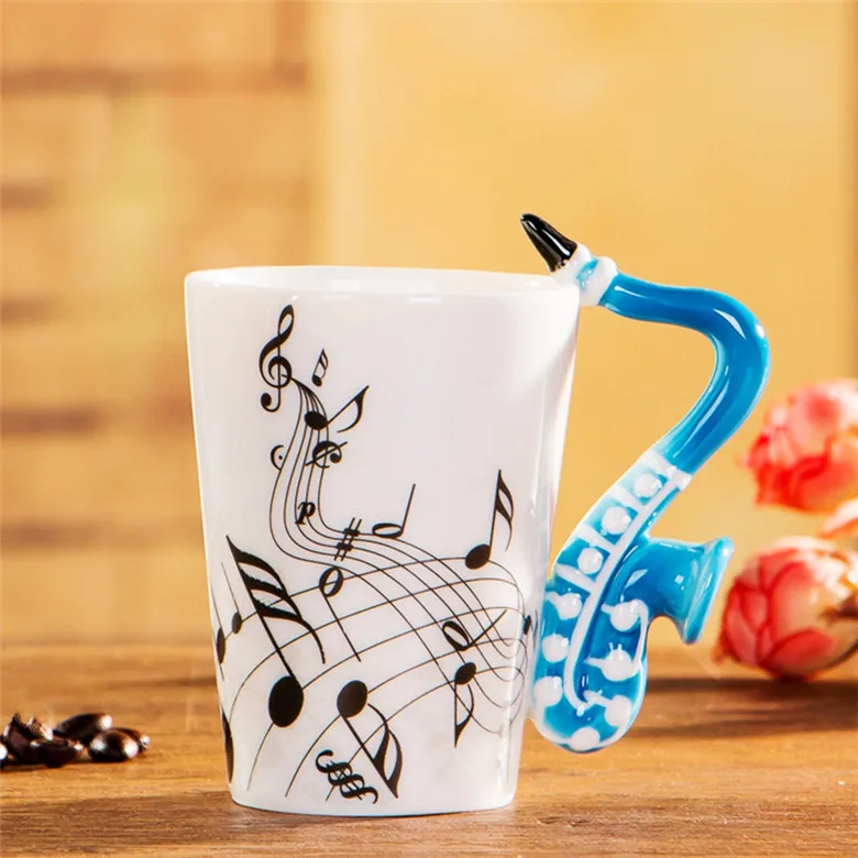 A Blue saxophone Креативный стиль керамическая электрогитара кружка чашка молока музыкальный инструмент Примечание стеклянная чашка для кофе чашка украшение дома подарок - Цвет: A Blue saxophone