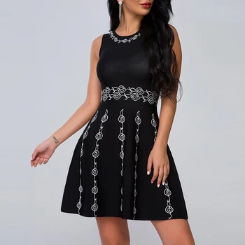 

Black And White Contrast Round Neck Sleeveless Knit Dress Jacquard Platycodon Skirt