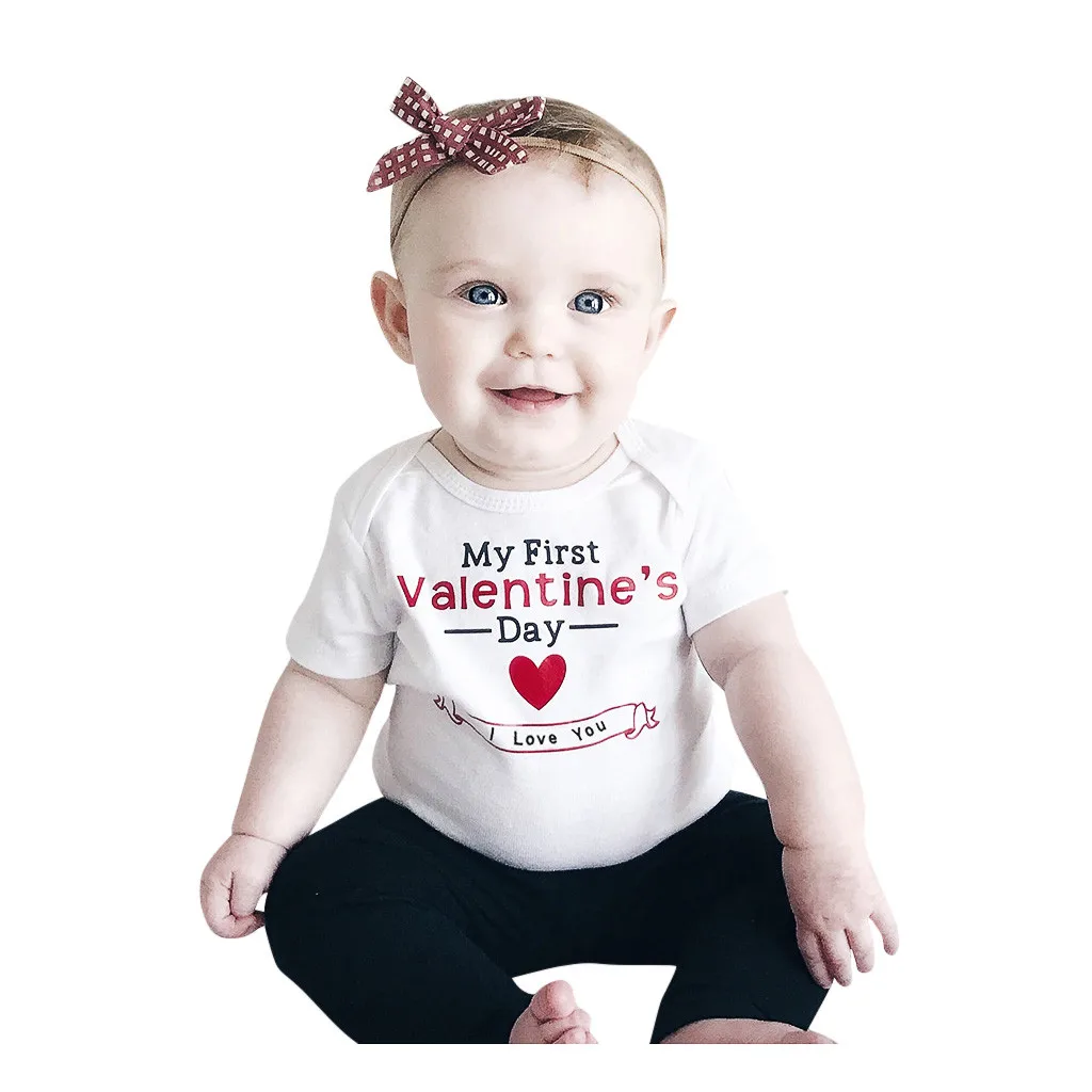 Одежда с надписью «My first Valentine» для маленьких мальчиков и девочек, милая одежда с коротким рукавом, комбинезон+ штаны+ повязка на голову, 3 предмета, Одежда для младенцев