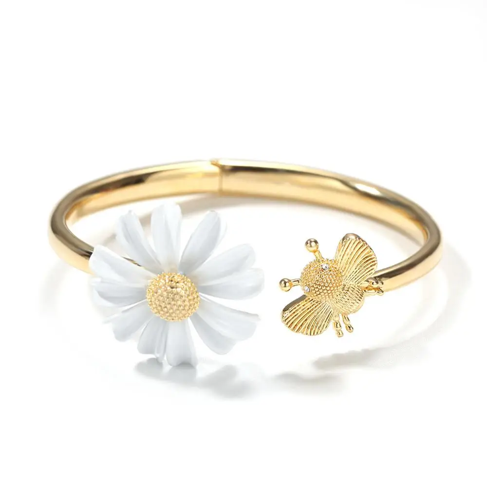 

Daisy Honeybee Charm Bracelets & Bangles Rings Fashion Stoving Varnish Bracelet Body Jewelry Gift for Women Girls