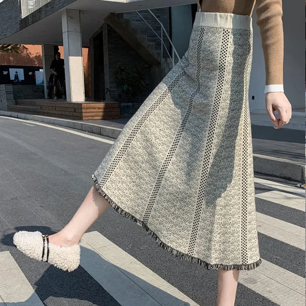 

FairyShely Knitted Long Pleated Skirts Women 2021 Autumn Winter Warm High Waist Midi Skirt Ladies Office Skirts