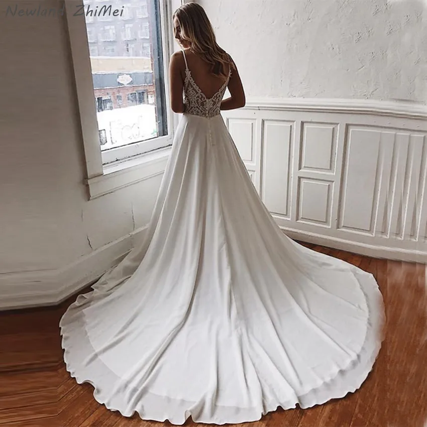 Simple-White-Ivory-Wedding-Dresses-Sexy-Deep-V-neck-Appliques-Plus-Size-Backless-Bridal-Gowns-Spaghetti