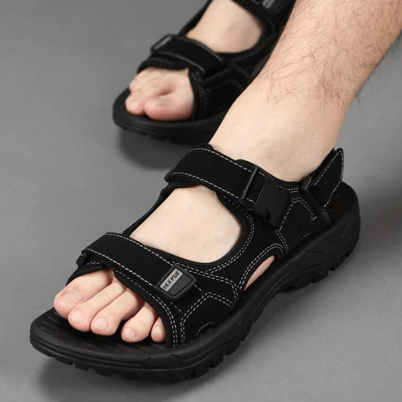 Sandalias con velcro a la moda para hombre, zapatos de playa resistentes, color negro, novedad de verano, 2023