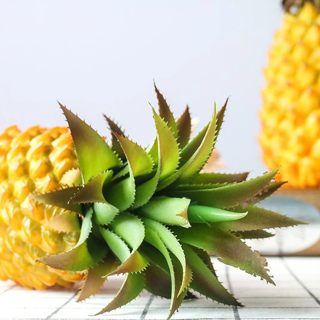 Plastic Fruits Artificial Pineapple  Lifelike Artificial  Pineapple Decor Fruit Home Store Party Display Supplies