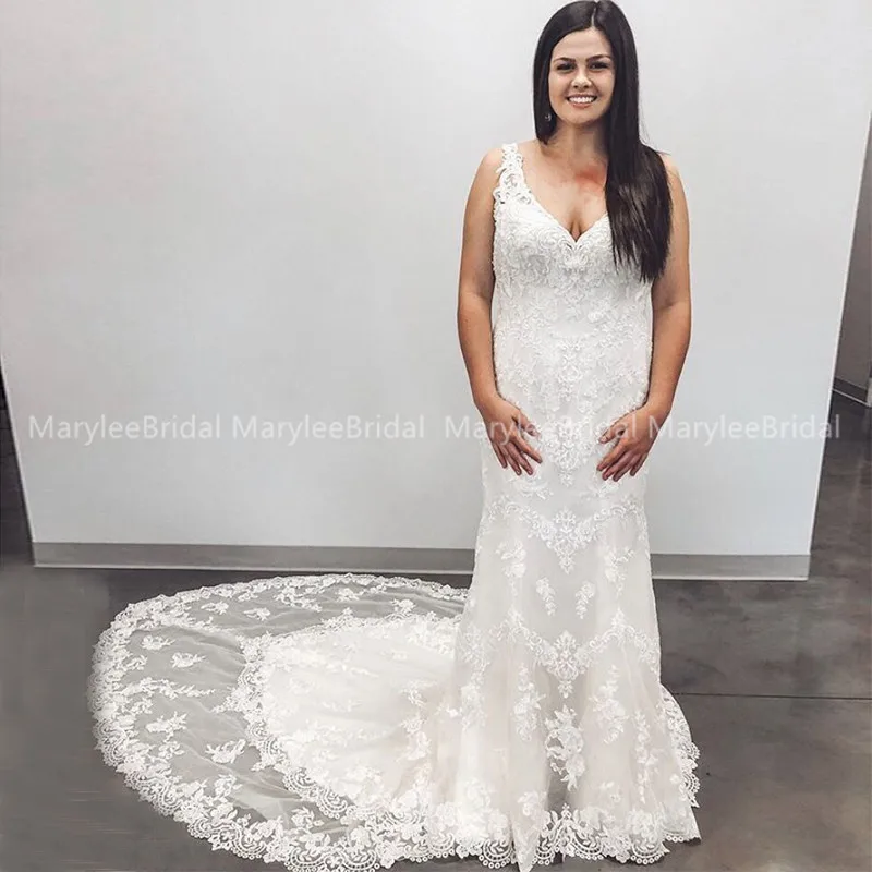 

Plus Size V-neck Mermaid Wedding Dresses 2020 Lace Applique Backless Bridal Dress Cathedral Train Vestido De Noiva Customize