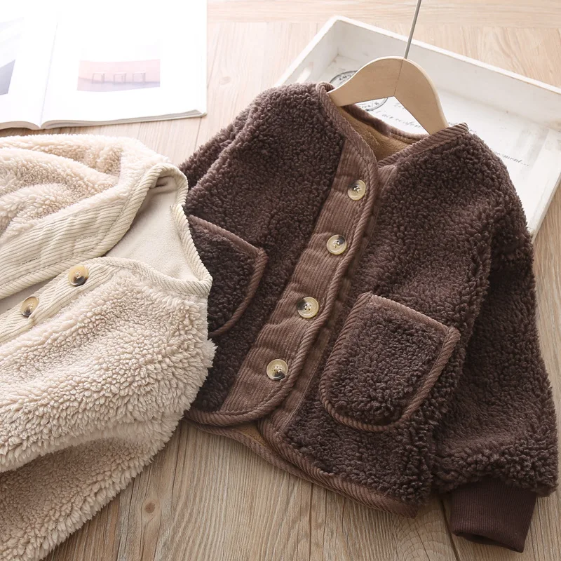 12076800561_938143651