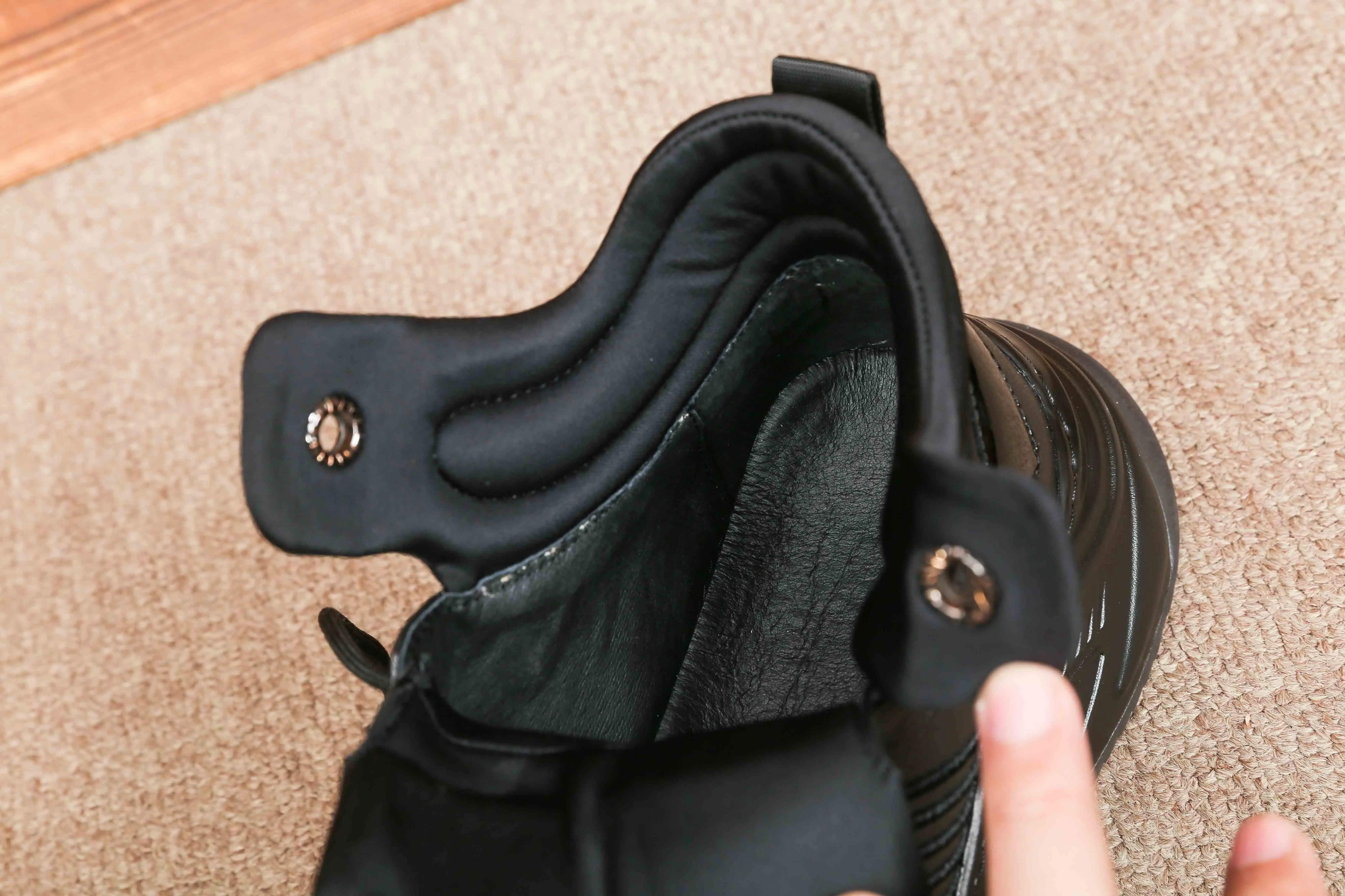 Новая модная обувь г. Зимние мужские кроссовки Scarpe Invernali Uomo осенние повседневные мужские ботинки высокая рабочая обувь мужская толстая подошва