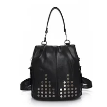 Весна и лето стиль Женская модная сумка рюкзак с заклепками женский школьный стиль кожаный рюкзак тренд