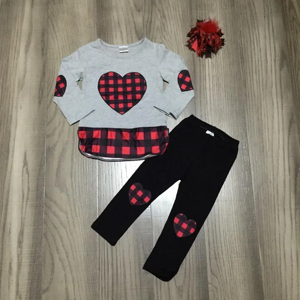 Одежда для маленьких девочек на День Св. Валентина клетчатый топ с сердечками
