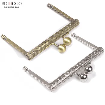 

10pcs Lot 10.5cm Metal Purse Frame Handle for Clutch Bag Handbag Accessories Making Kiss Clasp Lock Antique Bronze Bags Hardware