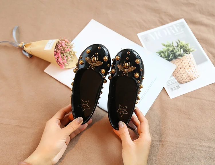 Г. Осенняя детская обувь из искусственной кожи для девочек модные туфли для принцесс на плоской подошве Нескользящая детская обувь принцессы