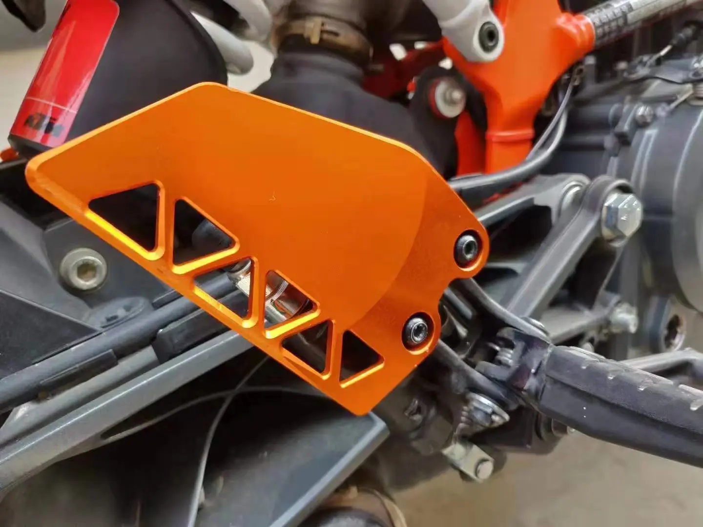 Для KTM DUKE 390 390DUKE аксессуары для мотоциклов в горячей продаже Передняя пяточная Защитная крышка защита тормозной цилиндр