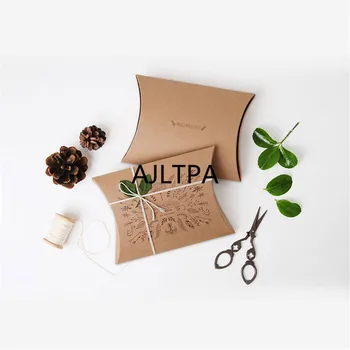 

300pcs/lot Favor Candy Box Bag Pillow Shape Wedding Favor Gift Boxes Pie Party Box Bags Baby Shower Pillow Boxes CT0288