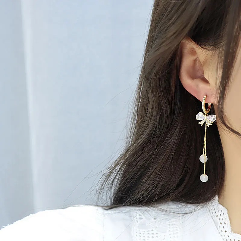 All-match Women Hoop Earrings Cat Eye Light Luxury High-End Earrings Female Ear Buckle Bowknot Temperament Zircon Fashion Gifts