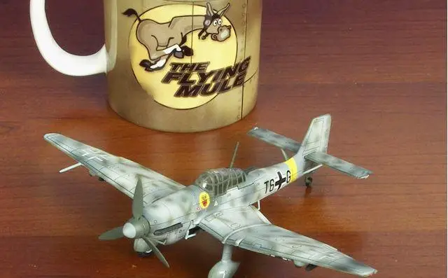 Хобби мастер Junkers Ju-87D Stuka Luftwaffe 2 StG 2 Immelmann T6+ GL Первомайск Украина января 1944 1/72 литье под давлением модель самолета