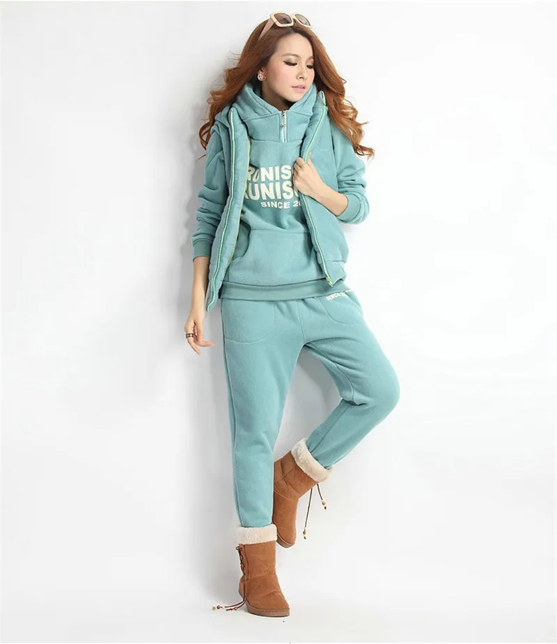

Women Winter Sports Warm Hoodies Set,Fashion Clothes Jacket Autumn Winter Pullover Letters Sweater Coat (Sweater, Pant, Vest)