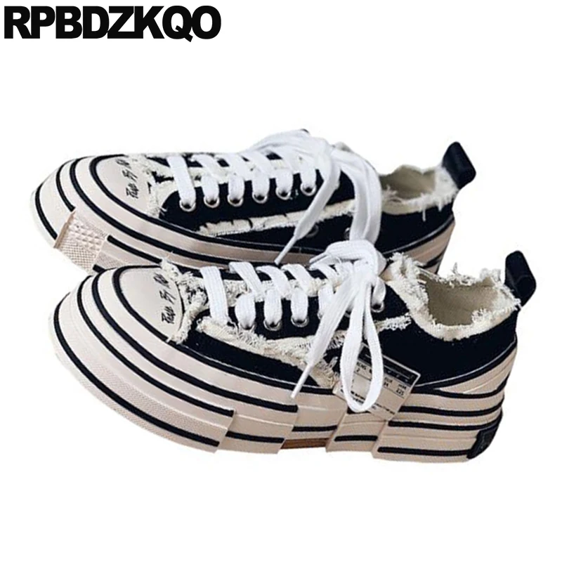Chinese Casual Harajuku European Canvas Thick Sole Elevator Women Sneakers Black And White Flats Creepers Platform Shoes Muffin