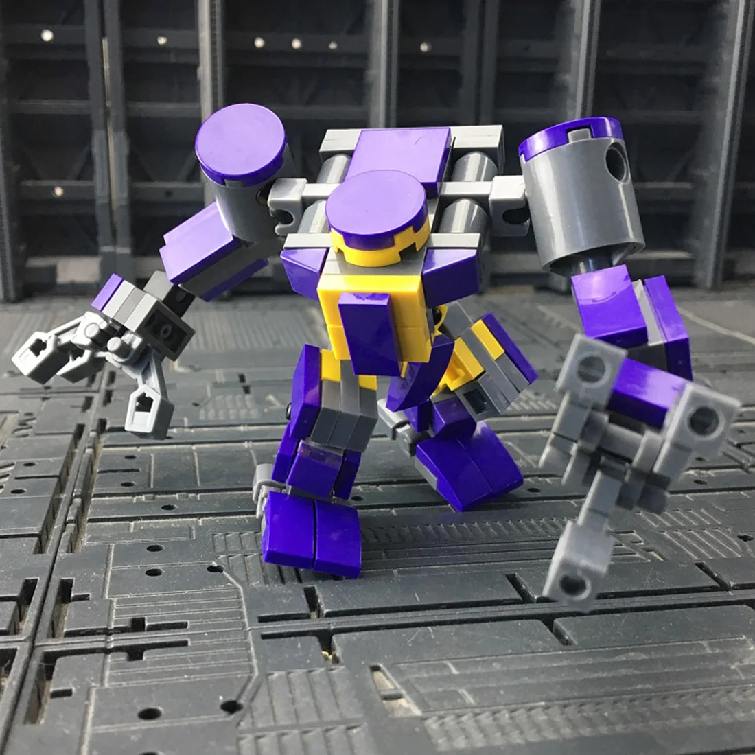 

130Pcs STEM MOC TP Factory Guard Mini Mecha Spanner Model Small Particle Building Blocks Educational Toy Set - Purple