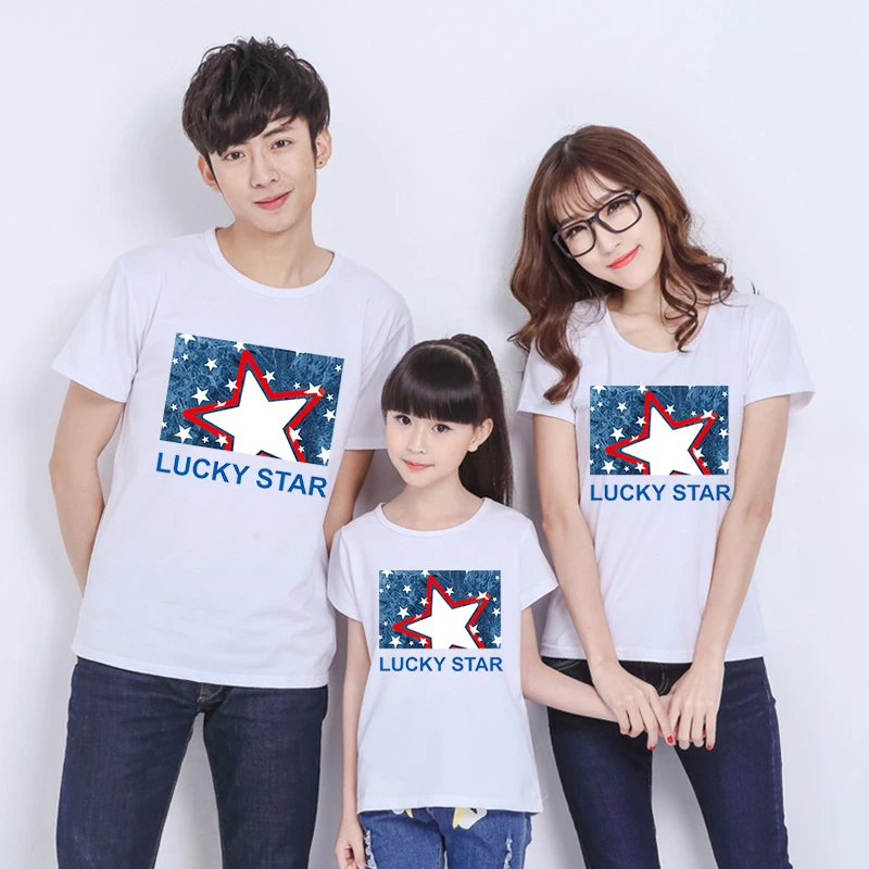 son and mother matching clothes