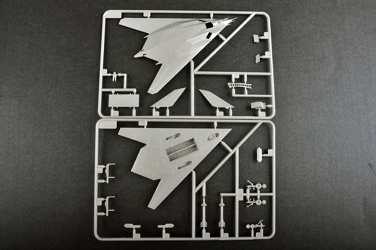 1: 144 масштаб США F-117A Nighthawk боец пластиковый военный собранные Самолеты Модель мальчиков ручной работы игрушка подарок на день рождения