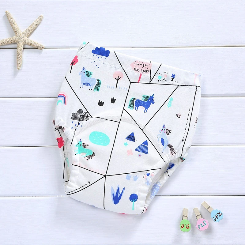 

1Pcs Waterproof Cartoon Printed Baby Diaper Four Layers Gauze Washable Newborn Baby Diaper Nappy Bag Baby Supplies
