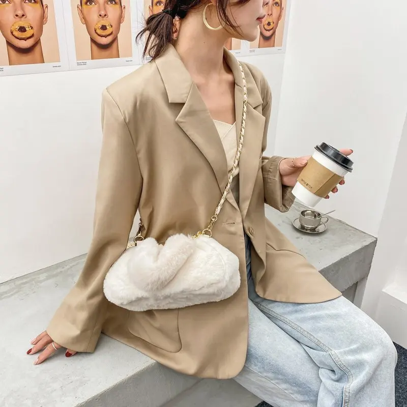 

Luxury Designer Soft Fur Handbags Autumn And Winter Solid Color Chains Crossbody Shoulder Bag Fashion Female Travel Hobos Bags