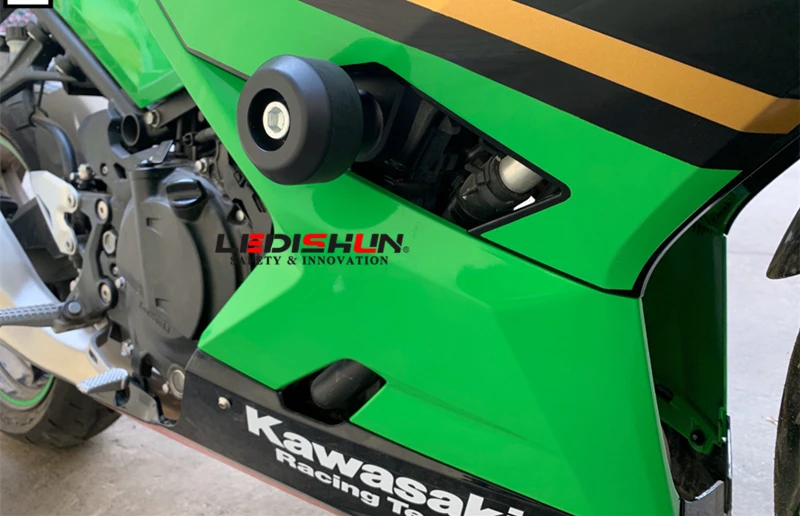 Для мотоцикла Kawasaki NINJA 400 NINJA400 250 Z400 Z 2018 19 2020 рамка ползунок защита от
