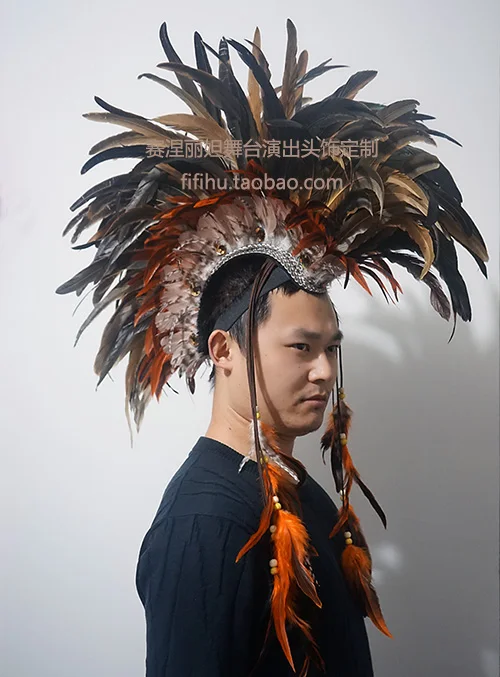 

We have a custom-made Mohawk feather stage show headdress hair show studio photography custom-made
