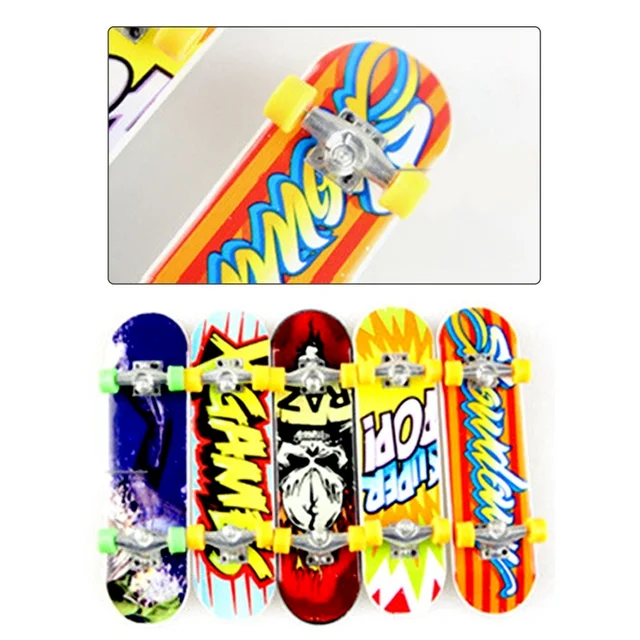 5pcsFinger Skateboard Mini Desktop Toy Set Children Fingerboard Scooter Scooter Two Wheel Bike Toys for Boys 3