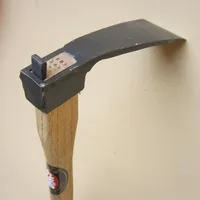 Forged Small Hoe Bamboo Digging Wooden Handle Durable Forging Gardening Tools Planting Flowers and Vegetables Loose Soil 2