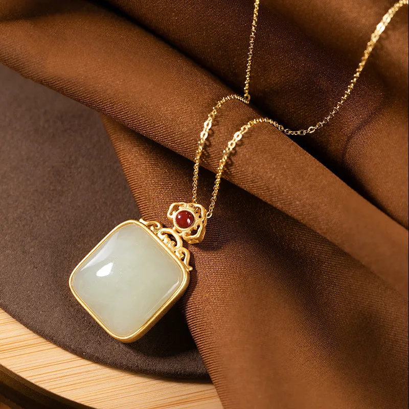 Collier Vintage Or Et Jade Vert - Cabochons Résine - Style élégant - Occasion