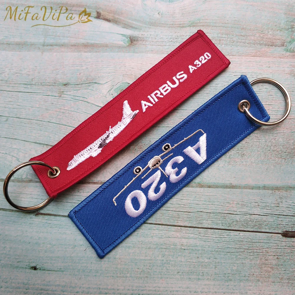 ブリュッセル航空 A320 トライデント 赤三色 タグ キーホルダー 長方形 Amazon.co.jp: ブリュッセル航空 A320 トライデント 赤三色 タグ