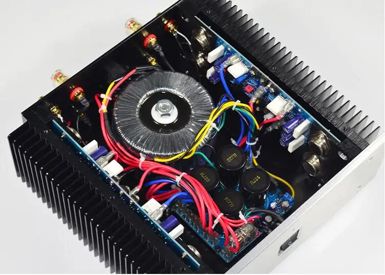 M80 класс А чистый постступенчатый усилитель 4 пары MJ15024 15025 точность сопряжения 135 Вт+ 135 Вт