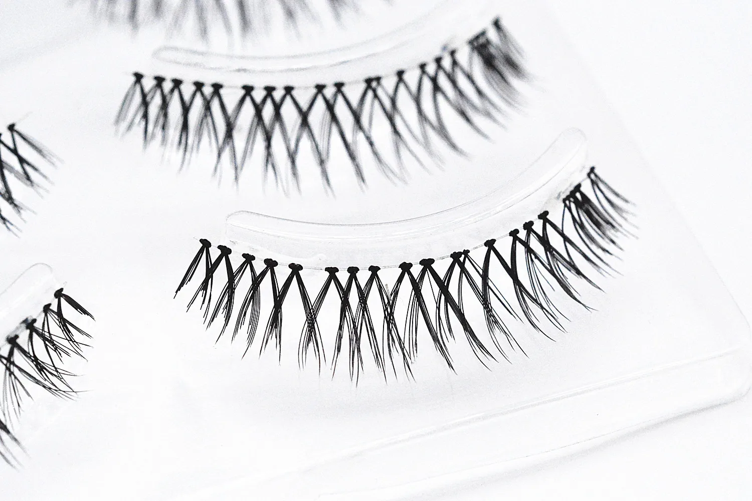 Jin yu Beauty M10 Refined Entirely Handmade Sharpened Eyelash 4-Pack Eyelash Natural And Realistic-High-temperature Fiber Super