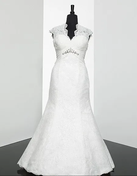 

2016 Promotion Sneakers Cap Sleeves Beaded Medallion Waist Wraps Gorgeous Keyhole Back bridal gown mother of the bride dresses