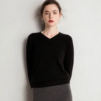 

2020 autumn and winter women's long-sleeved V-neck knitted solid color T-shirt new gray