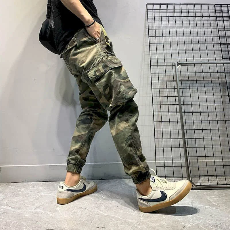 2021 autumn and winter new American retro camouflage overalls men\'s trousers big pockets leggings elastic waist Hong Kong style