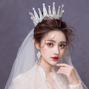 

Amanda Novias Bridal tiara atmosphere round crown knot wedding dress hair accessories 2019 new handmade baroque queen accessorie