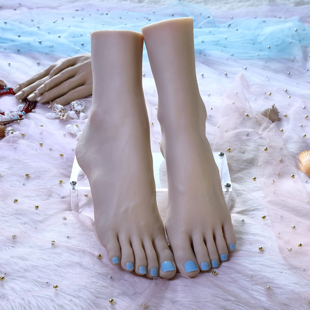 Sexy foot models