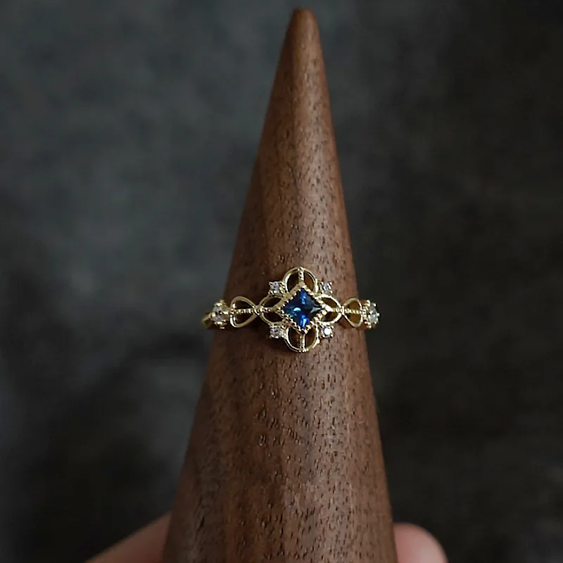 Женское кольцо из серебра 925 пробы с голубым Цирконом | Украшения и аксессуары
