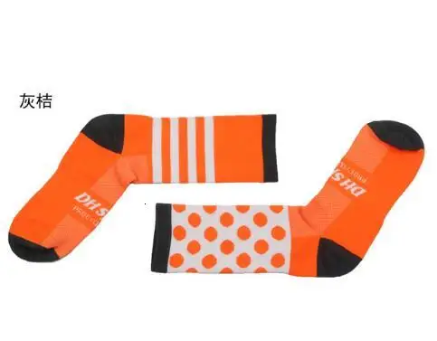 DH013colorasshown Профессиональные велосипедные носки DH Спортивные Новые защищают ноги, которые дышат влагой носки на открытом воздухе дорожный велосипед нейлон - Цвет: DH013colorasshown