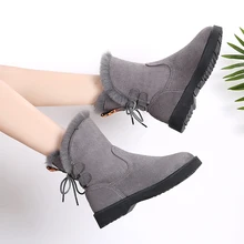 Красивая зимняя женская обувь; женские зимние ботинки черного цвета на плоской подошве без застежки; теплые женские ботильоны из плюша; кроссовки; популярная обувь