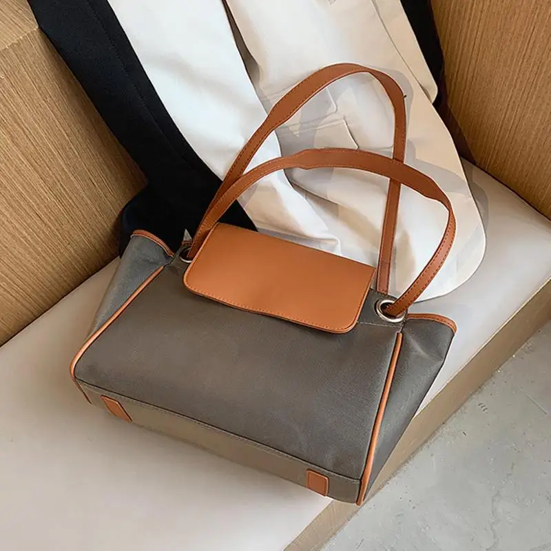

Fashion Contrast Color Women's Shoulder Bag Large Capacity Bucket Tote Bags for Women 2020 New Oxford Women Handbgas Shopper Bag
