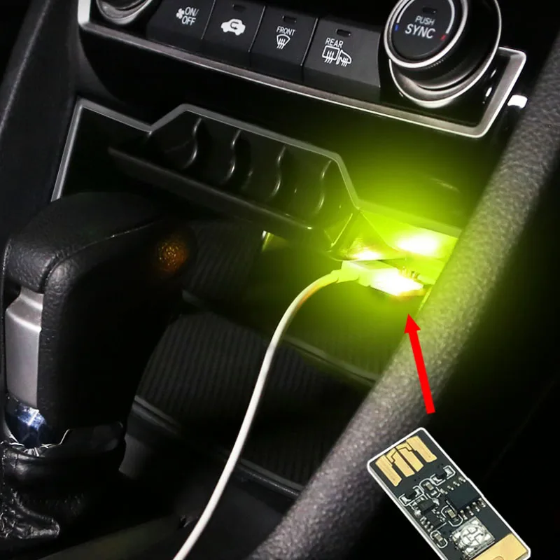 Во время езды в автомобиле ящик для хранения на центральную панель управления с