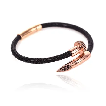 

2019 Hot Sale Real Stingray Bracelets High Quality Stainless Steel Nail Bangs With Black CZ Paved New Nails Design Wristlets