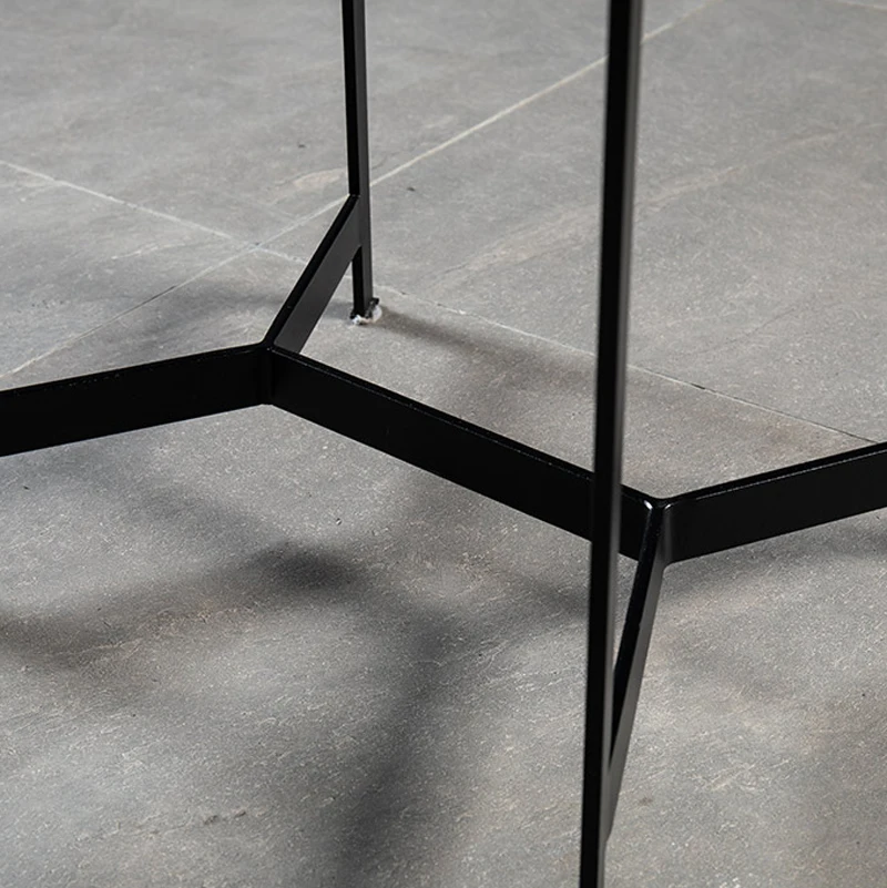 Простая черная Современная чугунная Золотая тумбочка прикроватный столик для