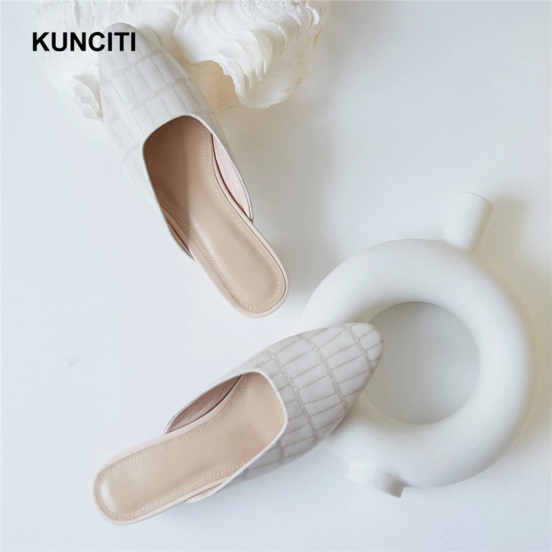 KUNCITI Designer Slippers Embossed Genuine Leather Low Heel Mules Outside Runway European Newest Shoes Fashion Online T002