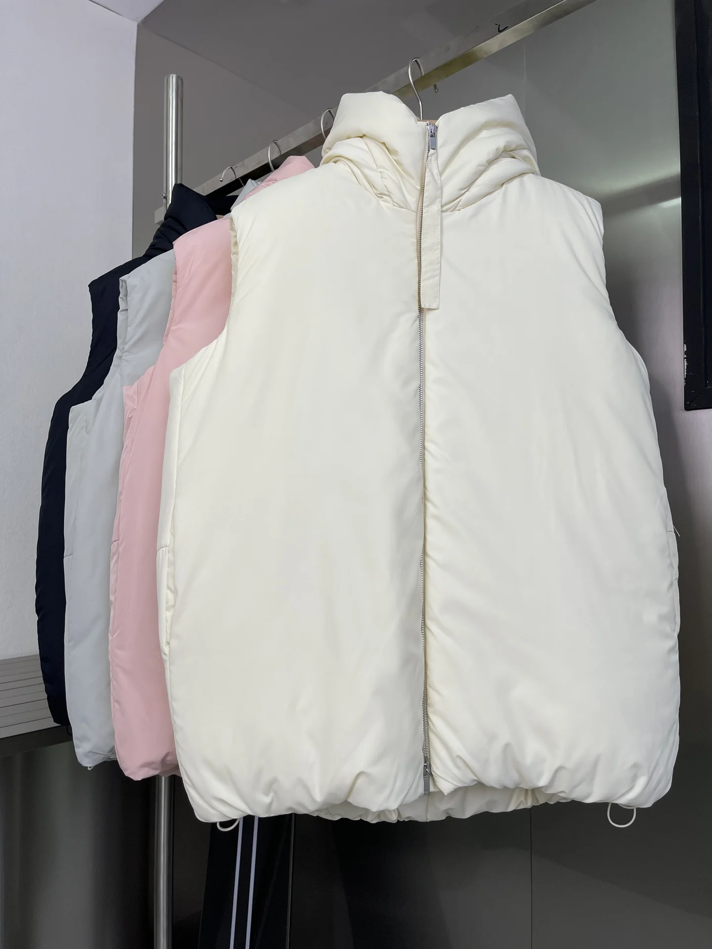 最高級品 21新女性ファッション高品質ノースリーブフード付き襟ダウンベスト0923 日本 直営 店 Ongoing Southloopmarket Com 最高級品 21新女性ファッション高品質ノースリーブフード付き襟ダウンベスト0923 日本 直営 店 Ongoing Southloopmarket Com