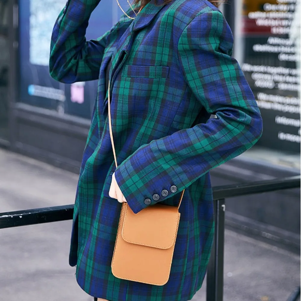 GYE91216132_0532391703618283787